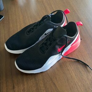 Nike Air Max Motion 2